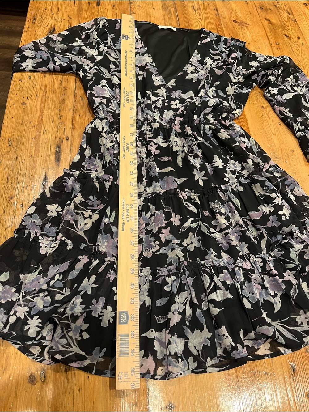 lovestitch Black Floral V-Neck Tiered Mini Dress • Size Medium • EUC - Picture 7 of 7